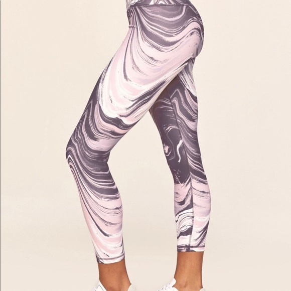 Brand New- Walk Pop - Printed Leggings - Picture 2 of 4